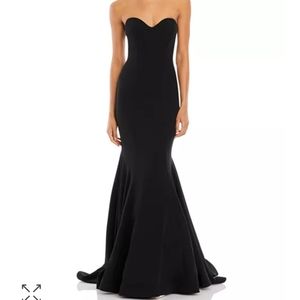 AQUA Scuba Strapless Sweetheart Gown - 100% Exclu